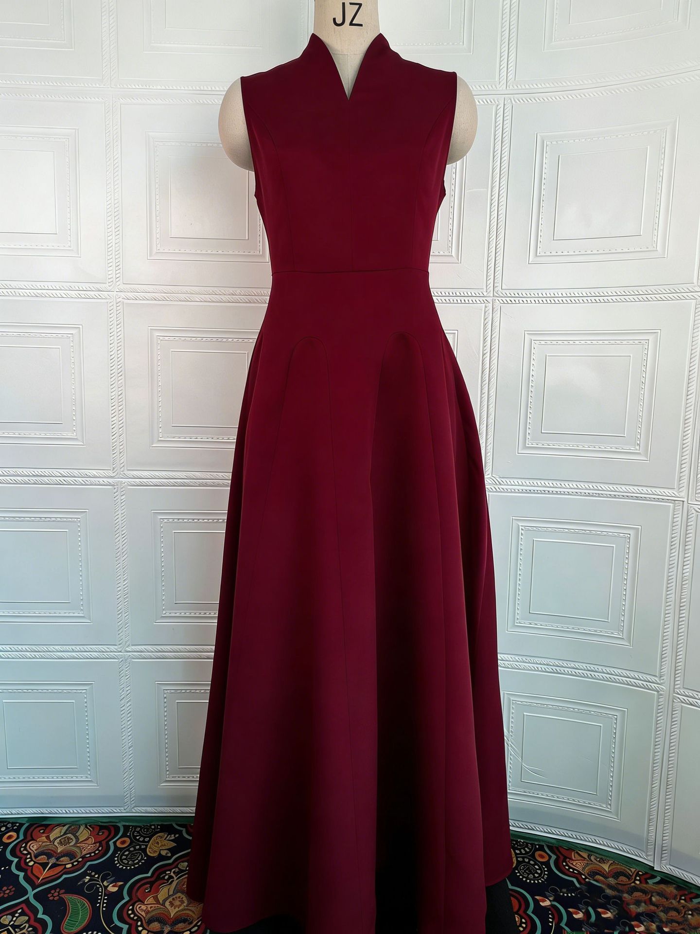 732165983-6